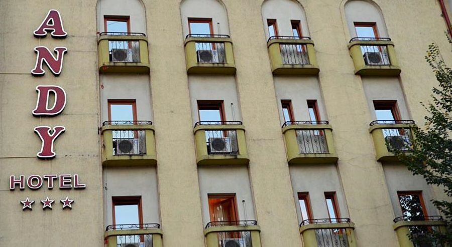 Reina 3* Bucureşti